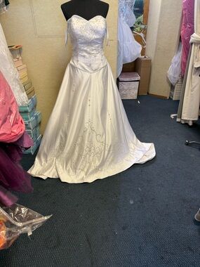 Strapless Ivory Embroidered A-Line Wedding Dress
